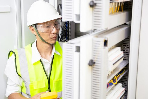 Lắp đặt tủ điện công nghiệp Gia Lai