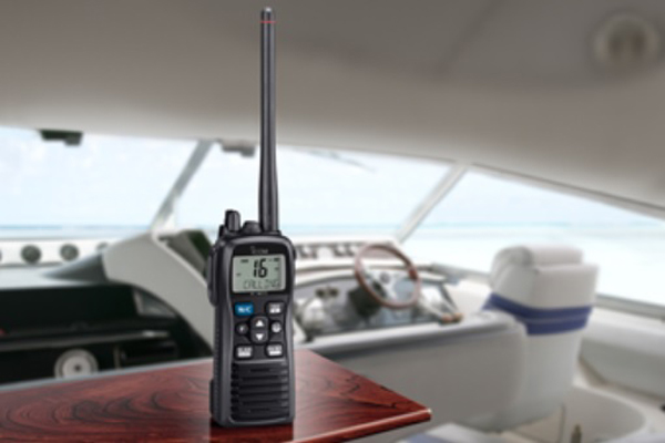 Icom IC-M73 Bộ Đàm Cho Tàu Cá Lớn Icom IC-M73