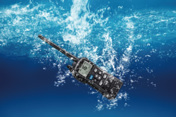 Icom IC-M73 Bộ Đàm Cho Tàu Cá Lớn Bộ Đàm Cho Tàu Cá Lớn
